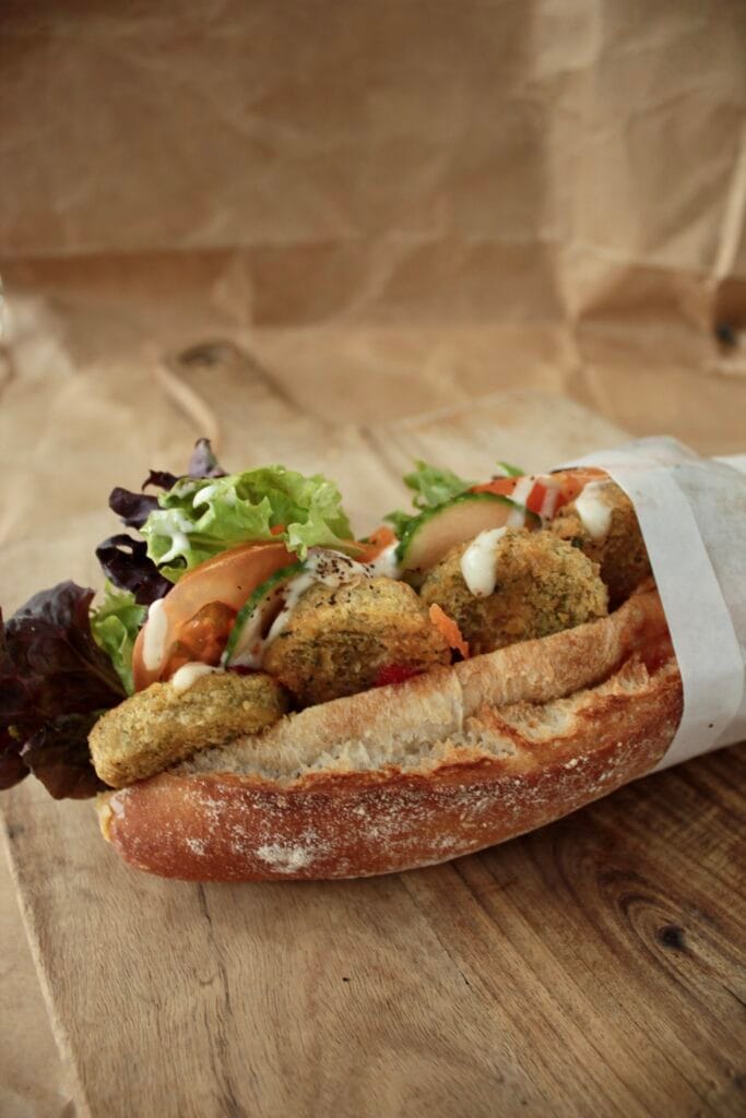 Falafel sandwichie